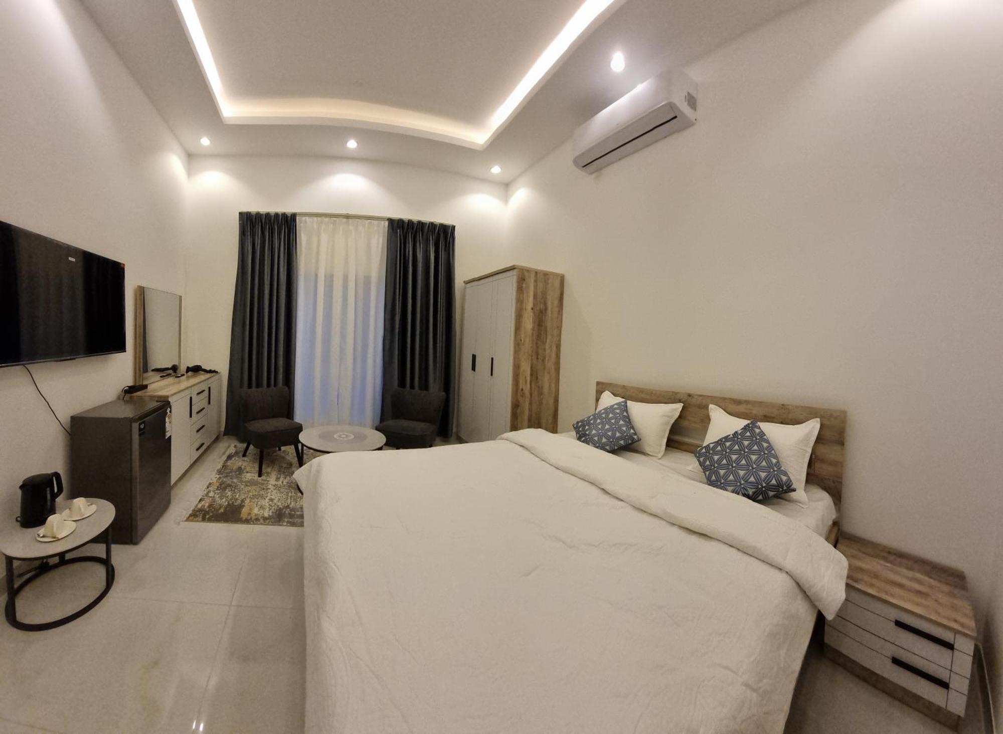 Elizabeth Hostel Маскат Екстериор снимка