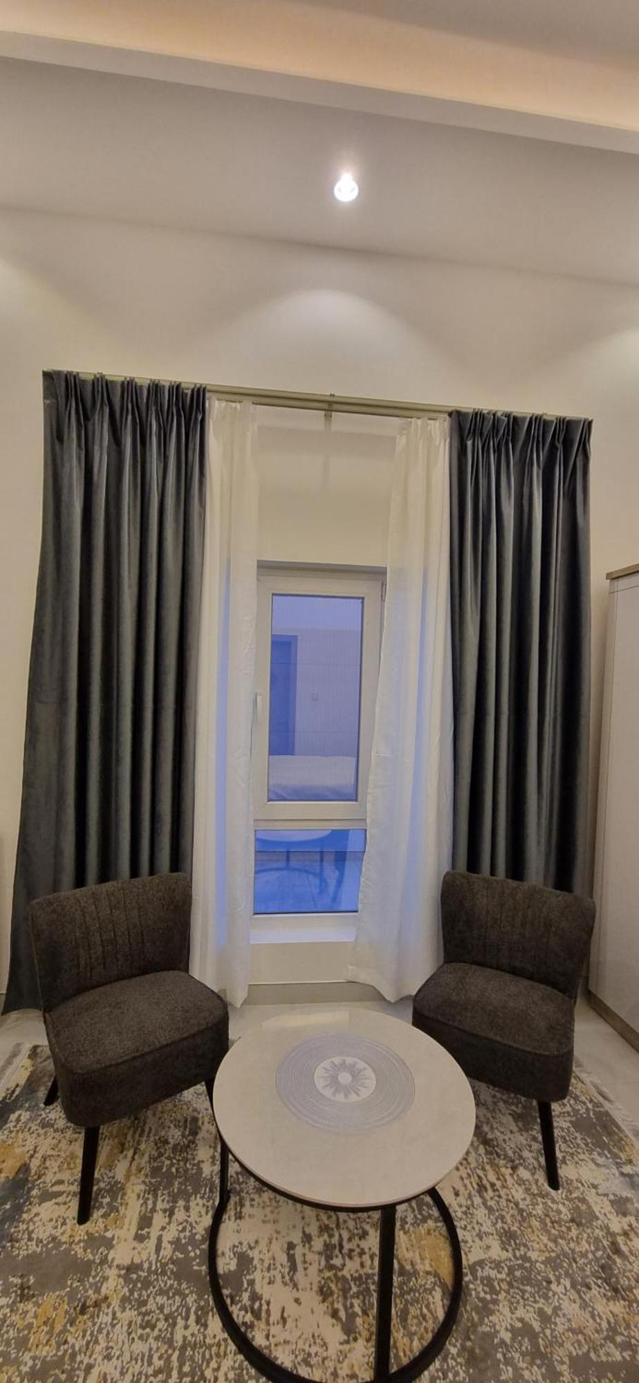 Elizabeth Hostel Маскат Екстериор снимка