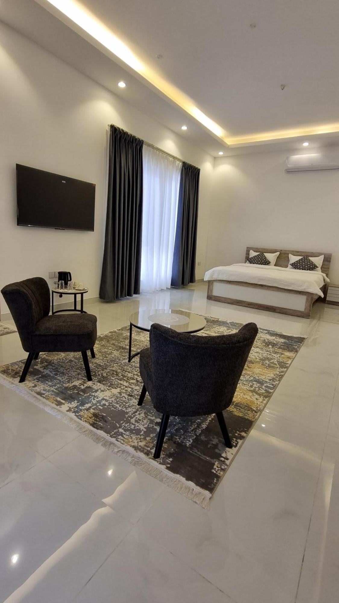 Elizabeth Hostel Маскат Екстериор снимка