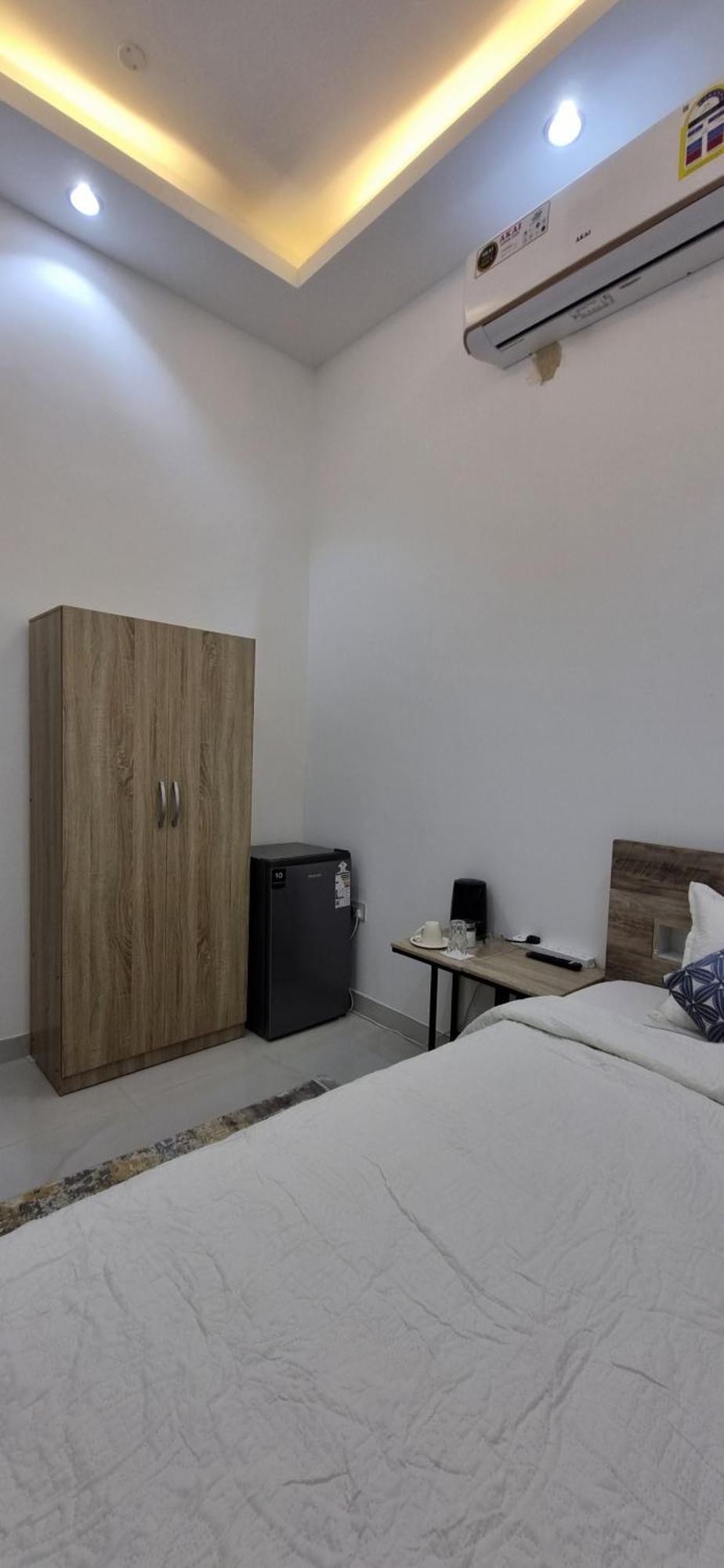 Elizabeth Hostel Маскат Екстериор снимка