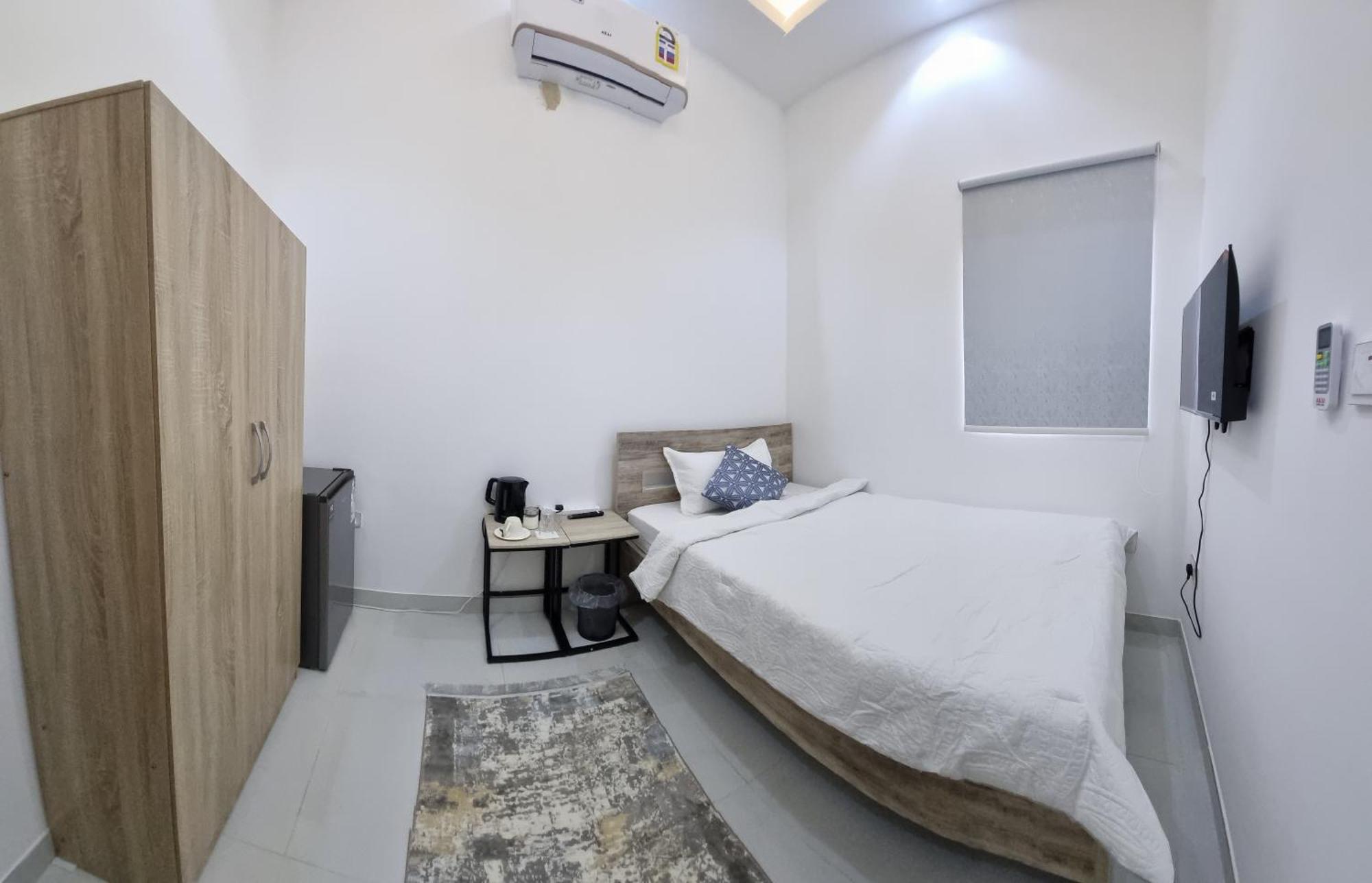 Elizabeth Hostel Маскат Екстериор снимка