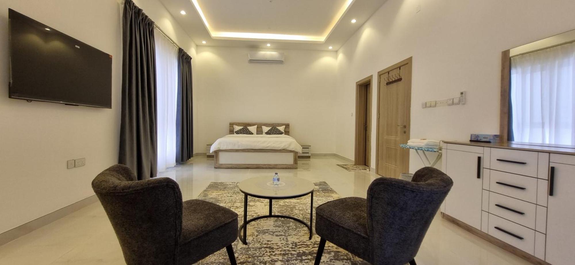 Elizabeth Hostel Маскат Екстериор снимка